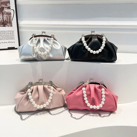 Women Pleated Cloud Clutch Bag Artificial Pearl Handle PU Leather Chain Shoulder Crossbody Evening Purse Kiss Lock Party Handbag