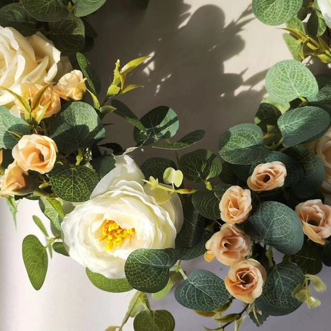 Artificial Rose Camellia Eucalyptus Wreath For Front Door Wall Hanging Decoration American Country Style Handmade Silk Flower Garland Home Wedding Party Decor