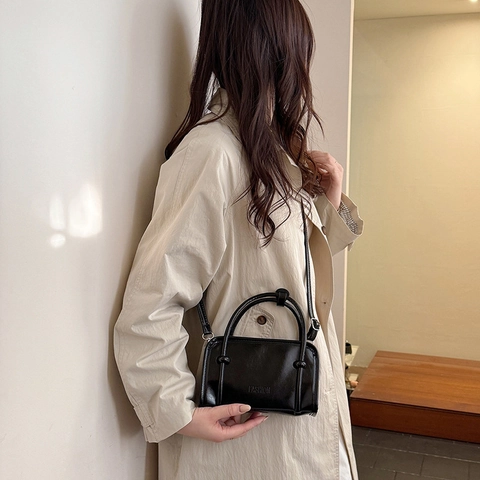 Women's Fashion PU Leather Crossbody Bag Minimalist Solid Color Small Square Handbag With Adjustable Strap For Daily Use