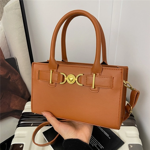 Women Retro Heart Buckle Crossbody Bag Premium PU Leather Small Square Shoulder Bag Stylish Handbag Adjustable Strap Daily Commute Fashion Bag