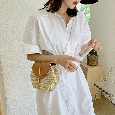 Sac à Épaule Hexagonal en Paille Tissé pour Femmes Patchwork en Cuir PU Sac Bandoulière Avec Gland Sangle de Chaîne en Métal