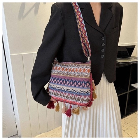 Bohemian Ethnic Shoulder Bag Women Woven Canvas Geometric Pattern Tassel Crossbody Retro Style Summer Fashion