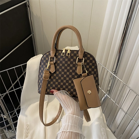 Borsa a Tracolla a Conchiglia in Pelle PU Monogramma Vintage per Donna Estate Nuova Borsa a Mano di Nicchia Casual Commuter Con Mini Borsellino
