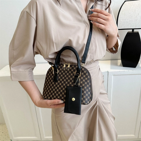 Borsa a Tracolla a Conchiglia in Pelle PU Monogramma Vintage per Donna Estate Nuova Borsa a Mano di Nicchia Casual Commuter Con Mini Borsellino