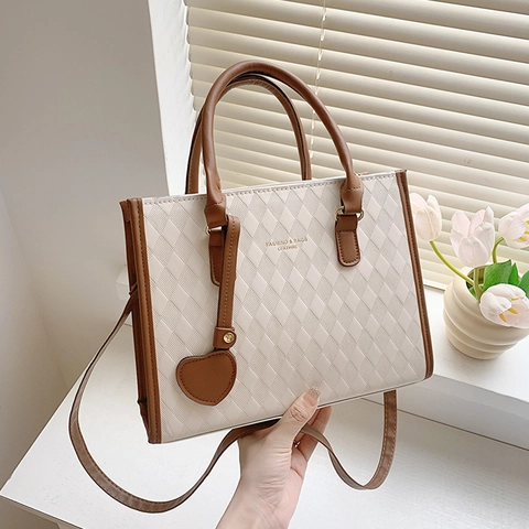 Borsa Tote da Donna in Pelle PU con Motivo a Rombi Trapuntato Moda Ciondolo a Cuore Borsa a Tracolla Grande Capacità Elegante Ufficio