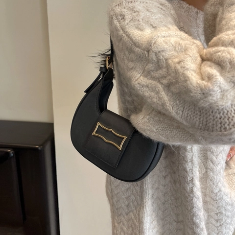 Women Fashion Crescent Underarm Bag Vintage PU Leather Denim Texture Shoulder Bag With Gold Metal Buckle Adjustable Strap