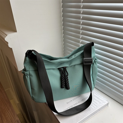 Borsa a Spalla da Donna in Tessuto Oxford di Grande Capacità Borsa a Tracolla Casual per Pendolari Borsa Sottoascellare alla Moda