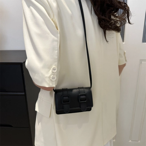 Mini Borsa a Tracolla in Pelle PU per Donna Retro Borsa a Tracolla Quadrata con Patta e Doppia Fibbia Piccola Borsa Casual