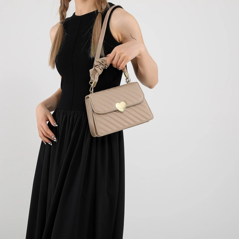 Women's Fashion Quilted PU Leather Shoulder Bag With Heart Shaped Metal Lock And Pleated Handle Casual Crossbody Bag