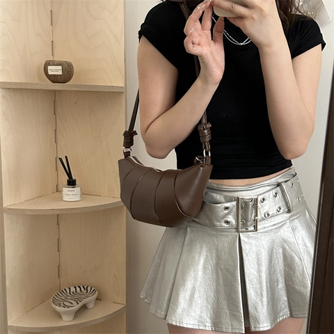 Bolso de Hombro Plisado Minimalista para Mujer Cuero PU Forma de Croissant Color Sólido Bolso Bandolera Con Correa de Nudo