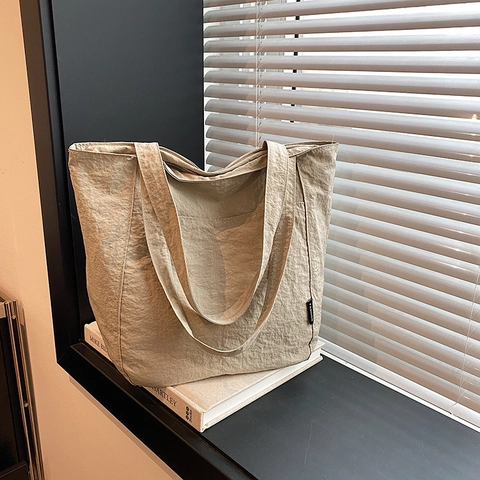 Women Large Capacity Composite Fabric Tote Bag Minimalist Pleated Texture Shoulder Bag Casual Daily Commuting Fashion Handbag
