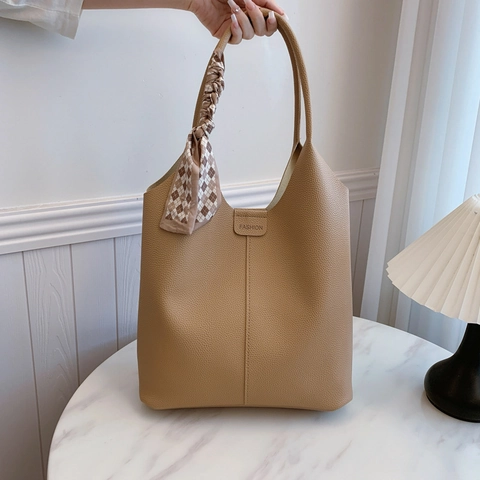 Bolso Tote de Cuero PU con Textura de Lichi para Mujer Con Decoración de Bufanda de Cuadrícula Bolso de Hombro para Trabajo