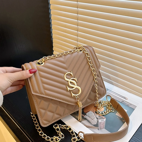 Damen Gesteppte PU-Leder Schultertasche Mode Goldene Kette Quaste Metall Logo Umhängetasche Kleine Quadratische Tasche