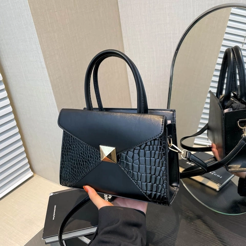 Sac à Main en Cuir PU pour Femmes Épissage de Motif Crocodile Sac Bandoulière avec Boucle Carrée Dorée à la Mode