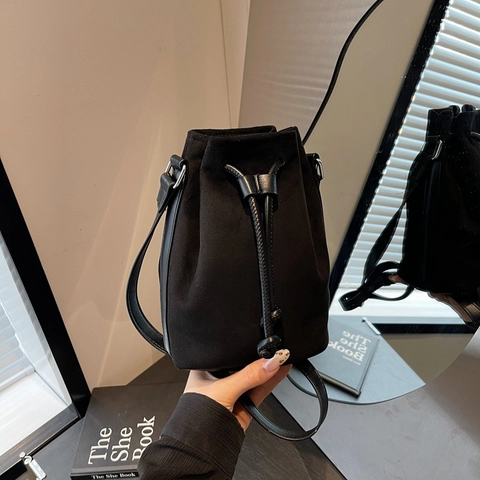 Vintage Suede Bucket Bag For Women Fashion Drawstring Shoulder Bag Casual Solid Color Crossbody Bag Commuter Handbag