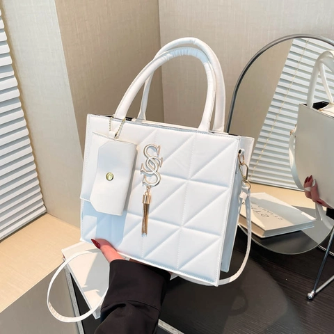 Women Quilted PU Leather Small Square Bag With Tassel Letter Metal Pendant Fashion Shoulder Crossbody Handbag With Mini Pouch