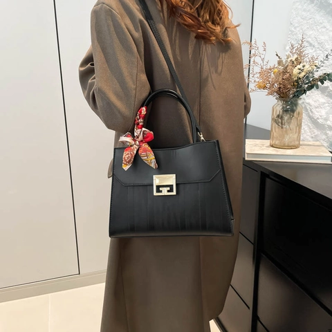 Dames Elegante PU Leren Tote Tas Met Zijden Sjaal Decor Metalen G-Gesp Grote Capaciteit Schoudertas Elegante Dagelijkse Satchel