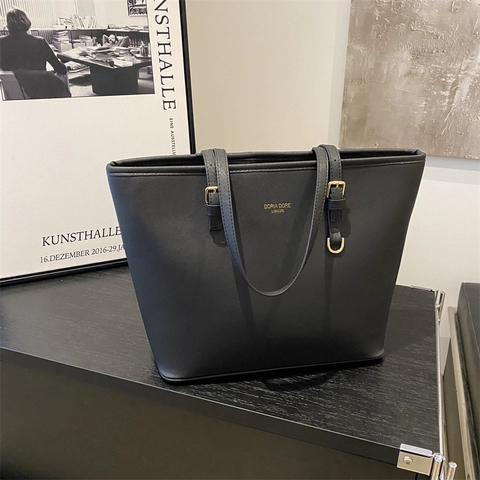 Minimalist PU Leather Tote Bag Large Capacity Shoulder Bag For Women Casual Daily Commuting Solid Color Handbag With Gold Hardware