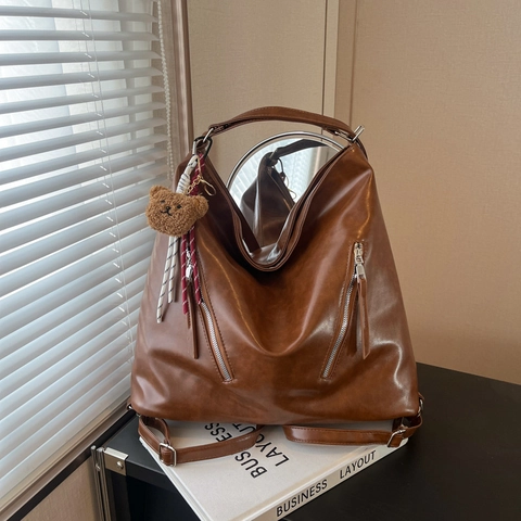Sac à Épaule Femme Grande Capacité Cuir PU Style Coréen Mode Tote Bag Avec Charme de l'Ours Vintage Hobo Sac à Main Navettage Sac à Poignée