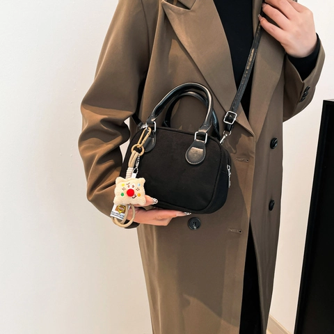 Women Retro PU Leather Shoulder Bag Minimalist Square Crossbody Handbag With Plush Charm Street Fashion Ladies Bag