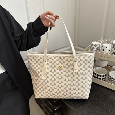 Vintage M Monogram Print Tote Bag For Women Large Capacity Synthetic Leather Shoulder Bag Retro Fashion Underarm Handbag
