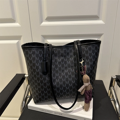 Vintage M Monogram Printed Tote Bag For Women Large Capacity Synthetic Leather Shoulder Bag With Rabbit Charm Accessory