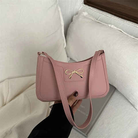 Bolso de Axila de Cuero PU Retro para Mujer Bolso de Hombro Minimalista de Color Sólido Con Decoración de Metal de Lazo Dorado