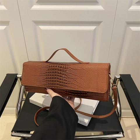 Sac Bandoulière Rétro en Cuir PU à Motif Crocodile Pour Femmes Éclat Métallique Sac à Épaule Minimaliste Avec Poignée Supérieure Pour Bureau