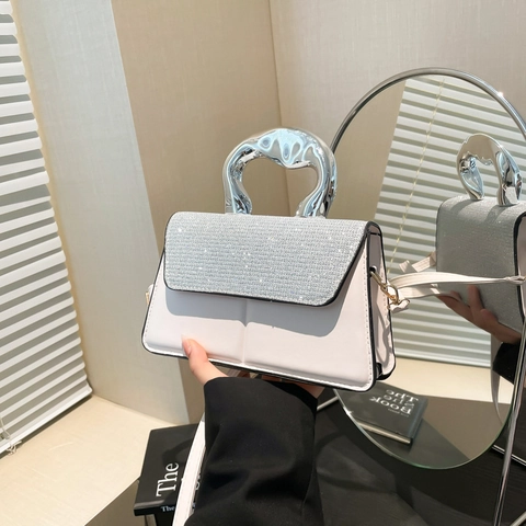 Bolso de Mano de Moda para Mujer de Cuero PU con Empalme de Bloques de Color Solapa de Strass y Mango de Metal Irregular