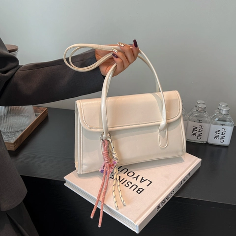 Women PU Leather Shoulder Bag Solid Color Simple Underarm Bag Retro Tote Bag With Pendant Versatile Fashion Baguette Bag