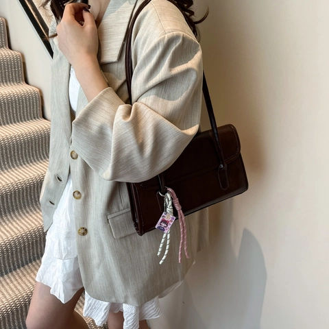 Niche Design Women PU Leather Shoulder Armpit Bag Glossy Retro Square Handbag Large Capacity Commute Tote Bag With Charm