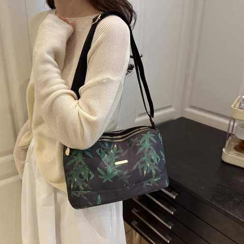Sac Bandoulière Décontracté pour Femme en Cuir PU Motif Feuilles Vertes Grande Capacité Triple Fermeture Éclair Sac Cabas Mode