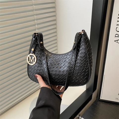 Women Woven PU Leather Hobo Bag Solid Color Crescent Shoulder Underarm Bag With Gold Metal Letter Charm For Daily Work