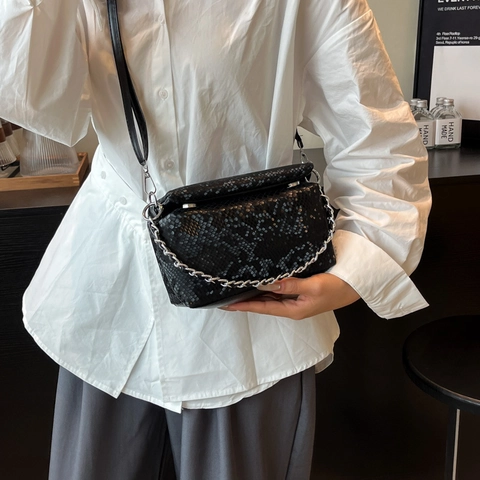 Bolso Bandolera de Moda para Mujer de Cuero PU con Patrón de Serpiente y Cadena Plateada con Colgante de Encaje y Perla Artificial