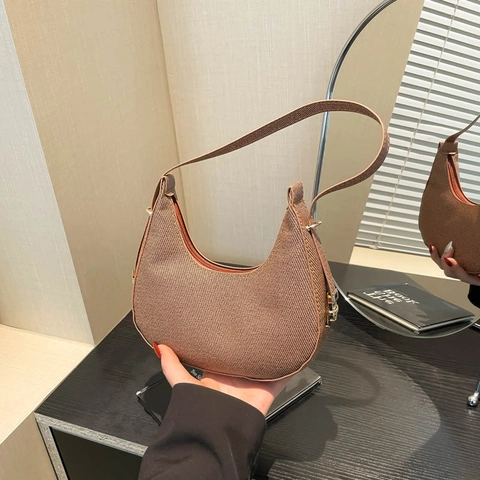 Bolso Vintage de Cuero PU con Forma de Media Luna para Mujer Bolso de Hombro Simple de Color Sólido Bolso de Mano Diario
