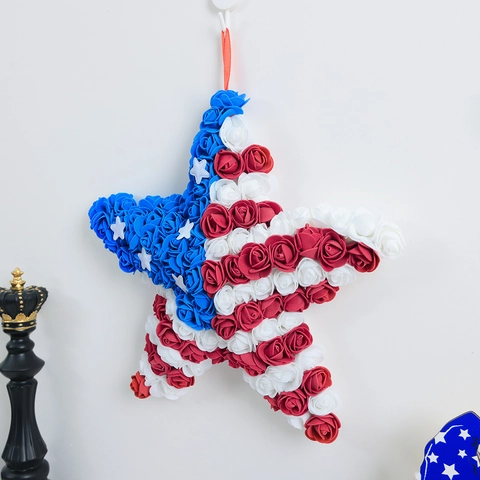 Ghirlanda per il Giorno dell'Indipendenza Americana a Forma di Stella Rosso Bianco Blu Rose in Schiuma Ornamento Porta Decorazione Festa