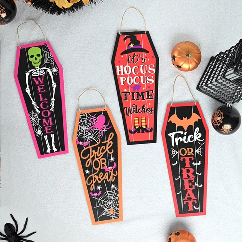 Cartello Appeso in Legno a Forma di Bara per Halloween Trick Or Treat Welcome Pipistrello Ragno Decorazione Parete Porta Casa