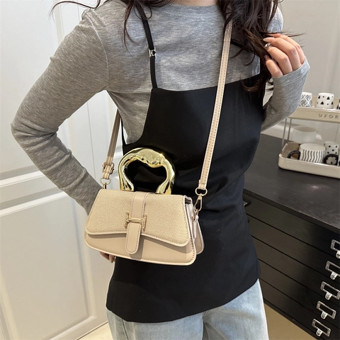 Sac Bandoulière Femme en Cuir PU Patchwork Avec Poignée Métallique Boucle en H Sac à Épaule Street Contraste Couleur Quotidien