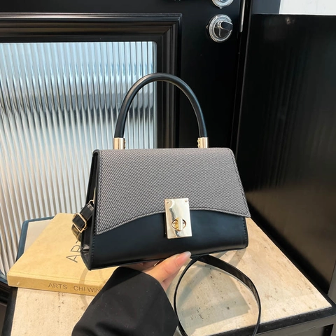 Damen Patchwork Umhängetasche Webstruktur PU Leder Handtasche Mit Gold Metallschloss Pendler Schultertasche Für Den Alltag