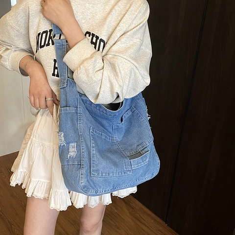 Borsa Tote in Denim Vintage Grande Capacità Casual Donna Borsa a Tracolla Multi-Tasca Bordi Sfilacciati Tracolla Regolabile