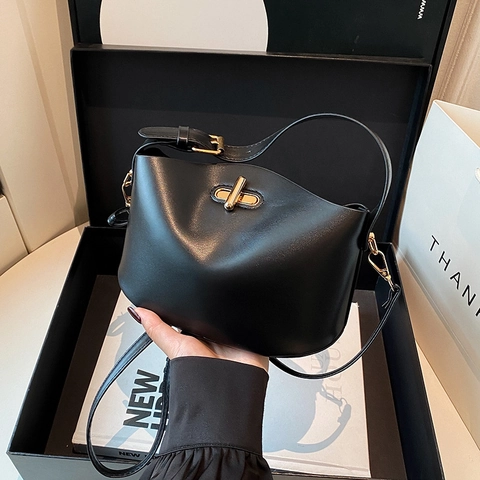 Damen Minimalistische PU Leder Umhängetasche Chic Metallschloss Schultertasche Mit Verstellbarem Riemen Tägliche Vielseitige Tasche Für Damen