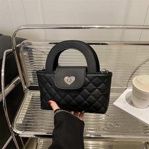 Damen Gesteppte PU Leder Handtasche Herzschloss Kette Umhängetasche Elegant Streetstyle Kleine Quadratische Tasche