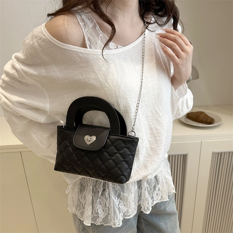 Damen Gesteppte PU Leder Handtasche Herzschloss Kette Umhängetasche Elegant Streetstyle Kleine Quadratische Tasche