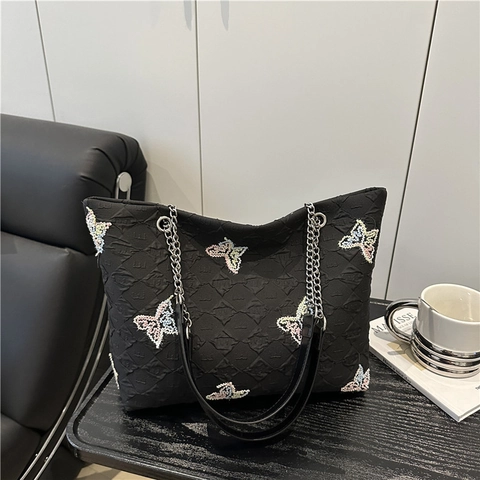 Borsa Tote in Tessuto Trapuntato da Donna Con Ricamo a Farfalla Colorato Catena in Metallo Borsa a Tracolla Grande Capacità