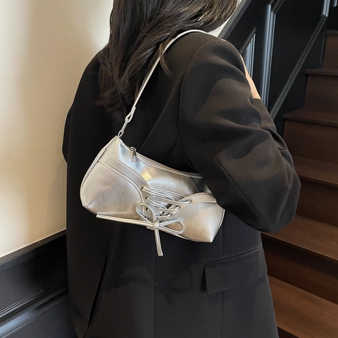 Dames Retro PU Leer Okseltas Strik Vetersluiting Corset Stijl Schoudertas Glanzend Metallic Y2K Baguette Tas Dagelijkse Chic Tas