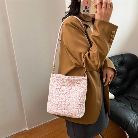 Women's Vintage Literary Style Lace Floral Shoulder Bag Cute Butterfly Tote Underarm Bag Fashion Large Capacity Handbag Gift