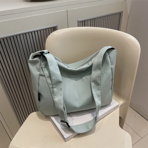 Borsa Tote in Nylon da Donna di Grande Capacità Semplice Borsa a Tracolla Casual Tinta Unita per Scuola Pendolare Moda