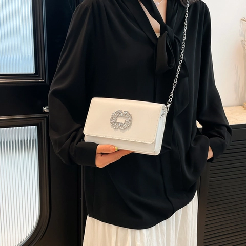 Damen Luxus PU Leder Umhängetasche Funkelnde Strass Schnalle Silberne Kette Schultertasche Minimalistische Mode Quadratische Handtasche