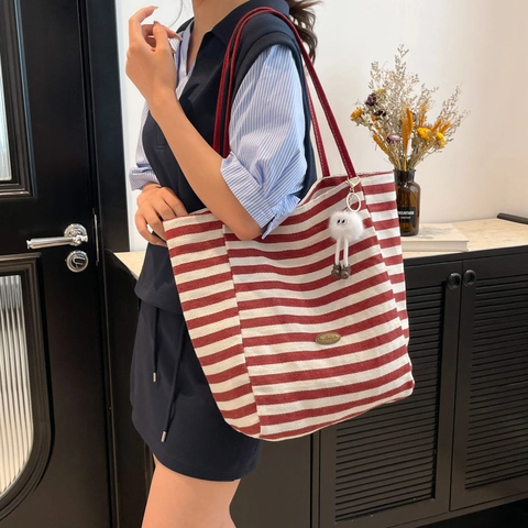 Bolso Tote de Lona a Rayas Gran Capacidad Bolso de Hombro Casual con Colgante para Mujer Desplazamiento Diario