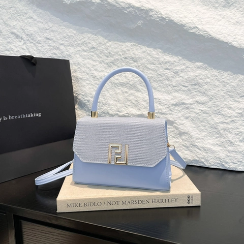 Women Fashion PU Leather Crossbody Bag Splicing Woven Texture Shoulder Bag With Metal Chain Buckle Daily Small Square Bag